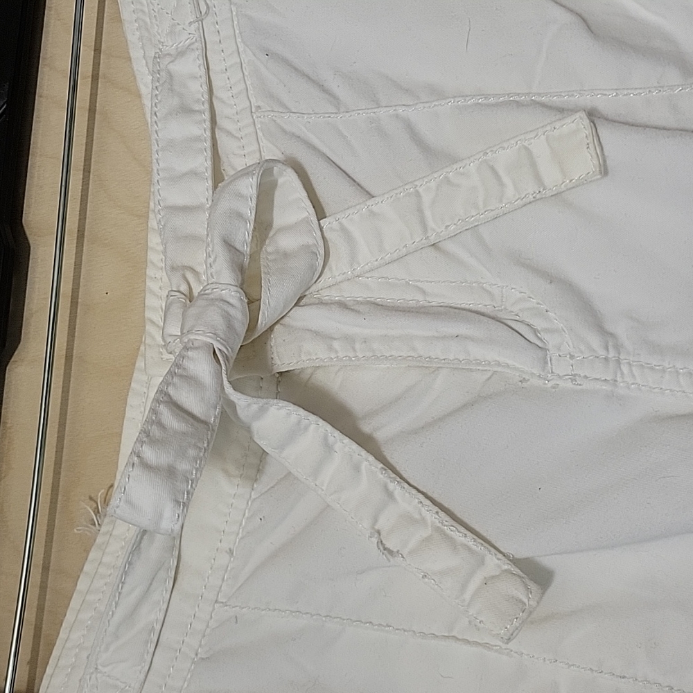Shorts - Picture 4 of 7